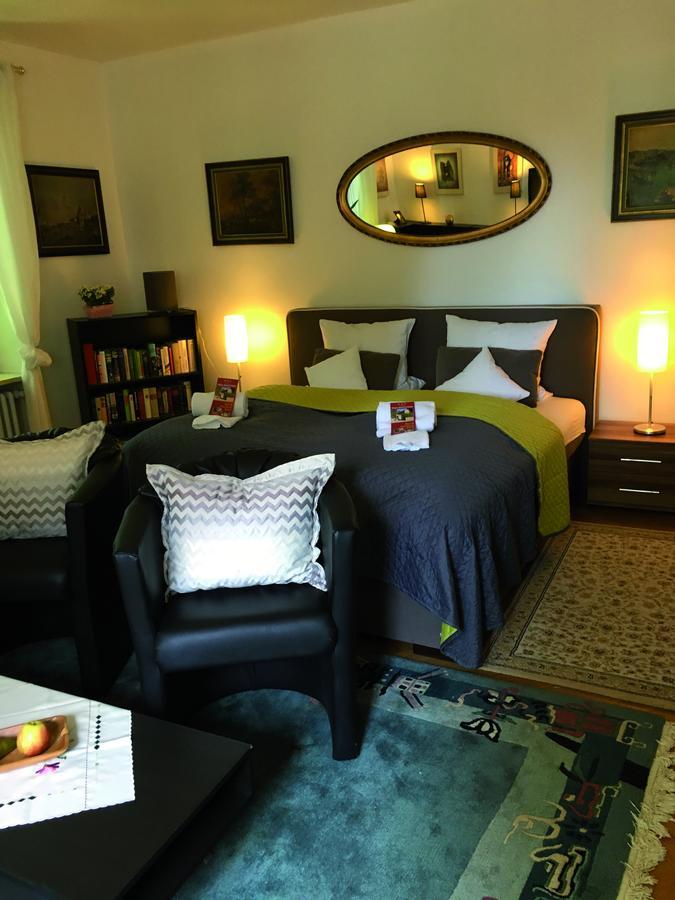 Hotel B&B Bredl In Der Villa Ballestrem اشتراوبينغ المظهر الخارجي الصورة