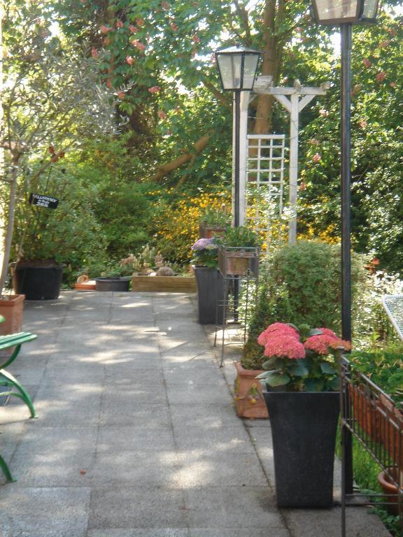 Hotel B&B Bredl In Der Villa Ballestrem اشتراوبينغ المظهر الخارجي الصورة